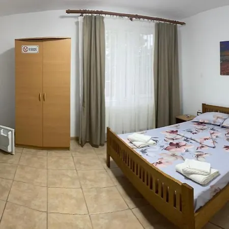 Homestay Raven Comstar