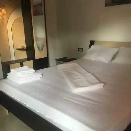 Raven Comstar Homestay